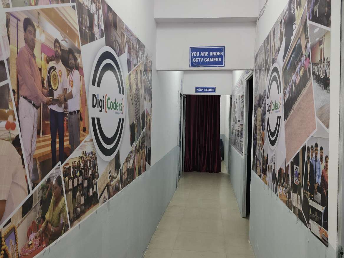 Software Development Lab at DigiCoders - Best IT Training Company in Lucknow